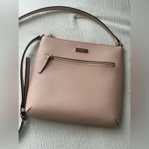 Kate Spade Classic Light Pink Crossbody Bag - Picture 2 of 7